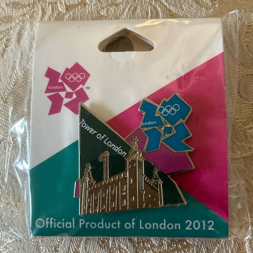 NEW 2012 London Olympics Tower if London pin
